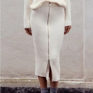 Zara Cream Ribbed Pencil Skirt